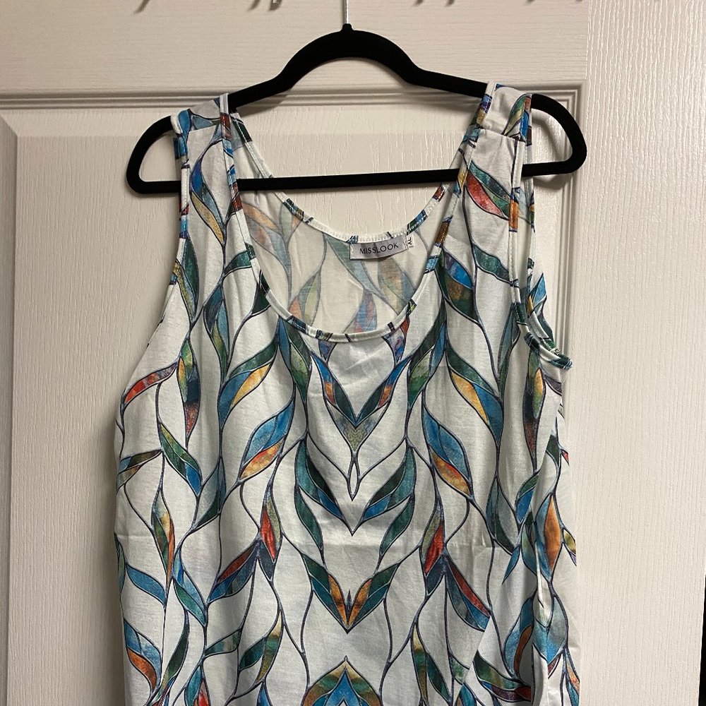 New in Bag , Sleveless Top White with Leaves , XL